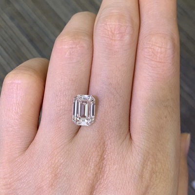 3.72CT مختبر تم إنشاؤه من الماس الزمرد VS1 G EX N IGI معتمد